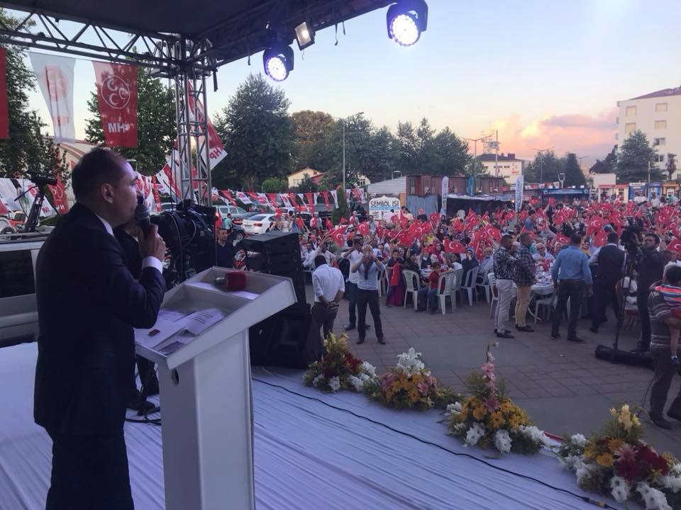 MHP’nin iftar yemeğine 7 bin kişi katıldı